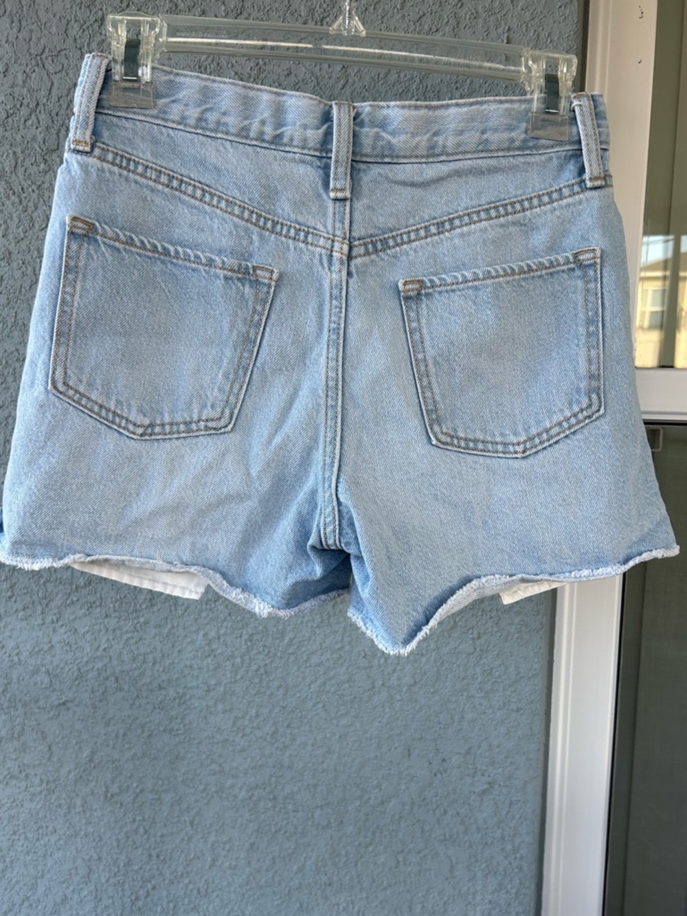 Girl’s Old Navy High Rise Built In Tough Denim Shorts Size 14 Exposed Pockets - Picture 2 of 5